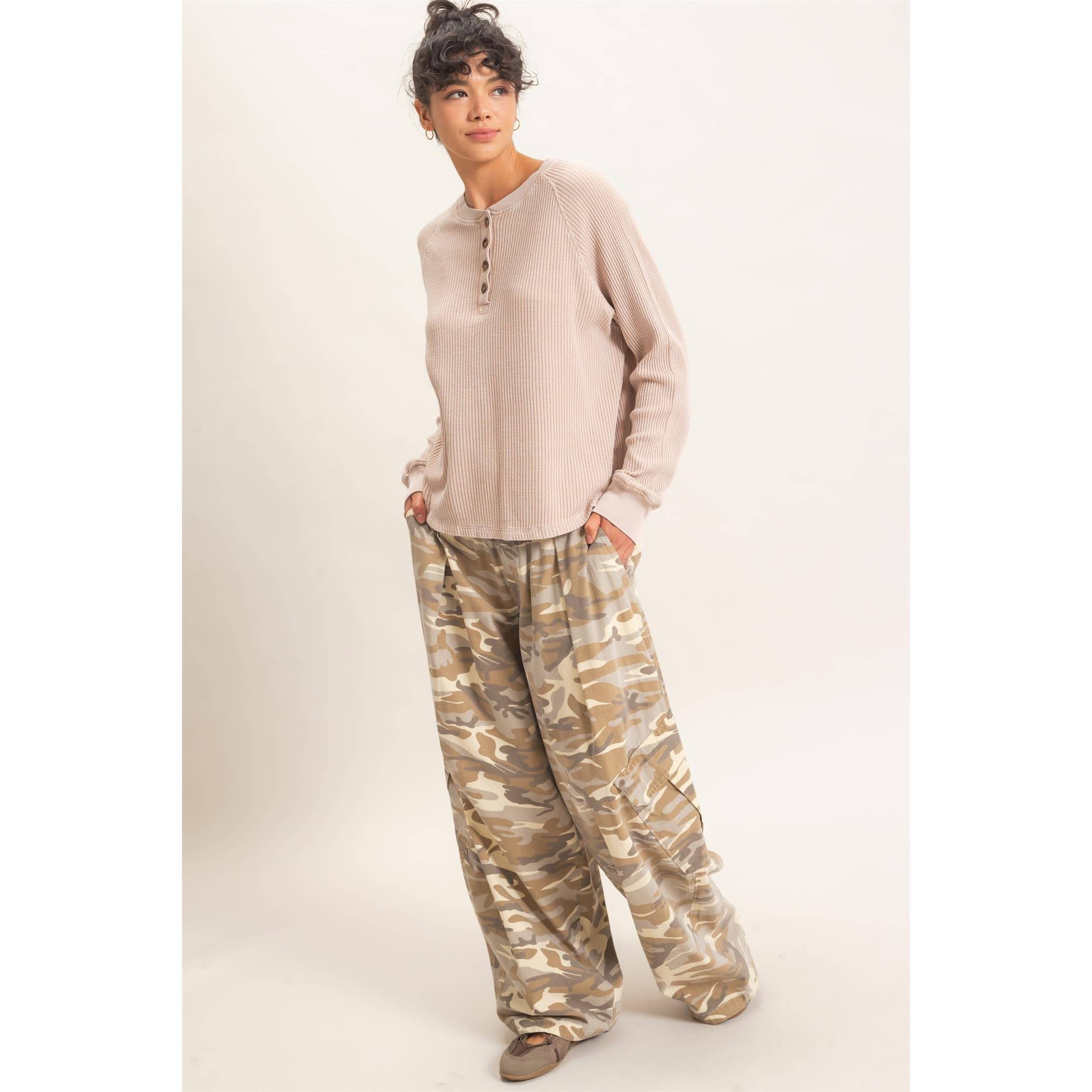 Camouflage Cargo Pocket Pants: STONE
