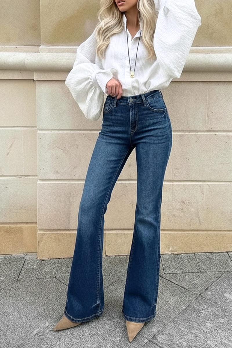 High Rise Holly Flare Jeans: 11 (29)