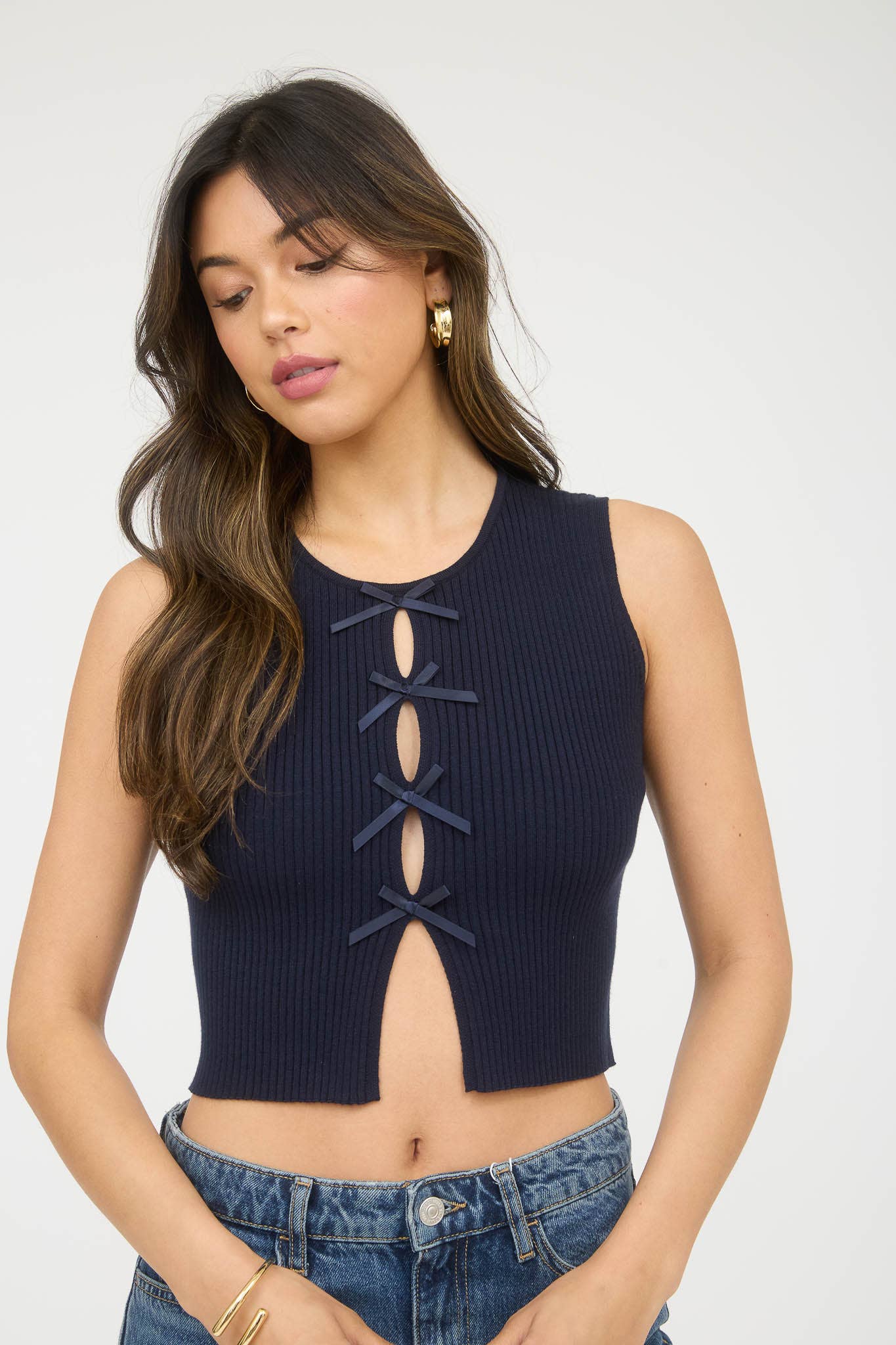 CUTOUT BOW DETAIL RIBBED SWEATER TOP: NAVY