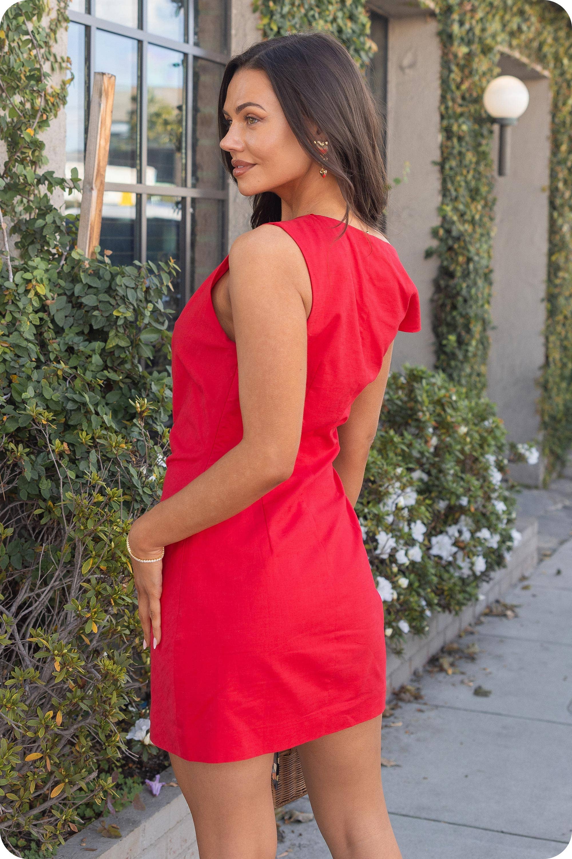 Asymmetric One Shoulder Ruched Side Linen Mini Dress: Red, L