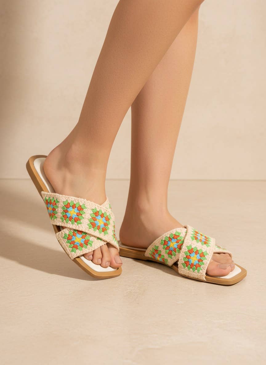 HAYDEN Crochet Granny Square Cross Strap Flat Sandals: GREEN