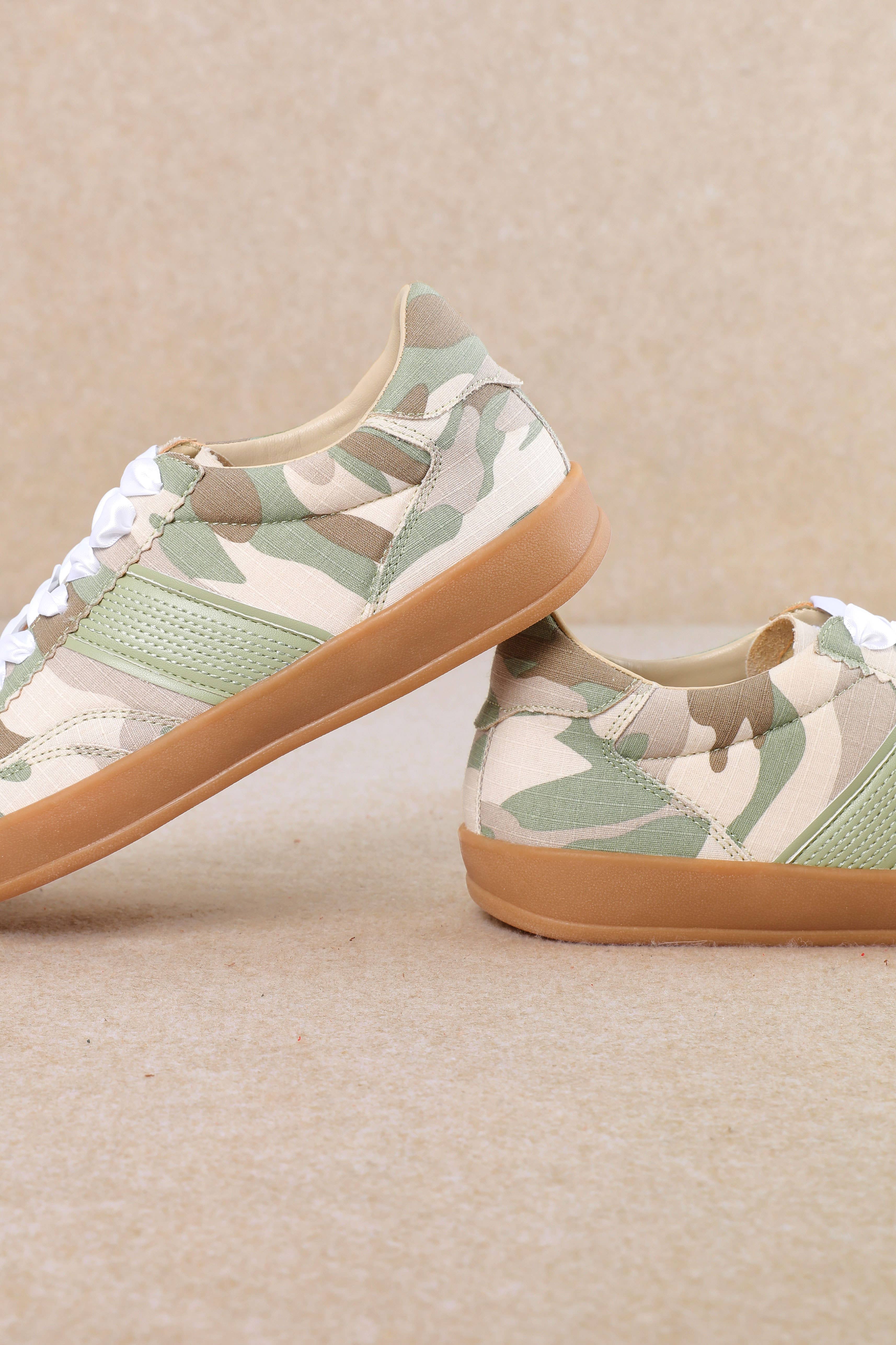 DIXIE: Camo Green Sneaker