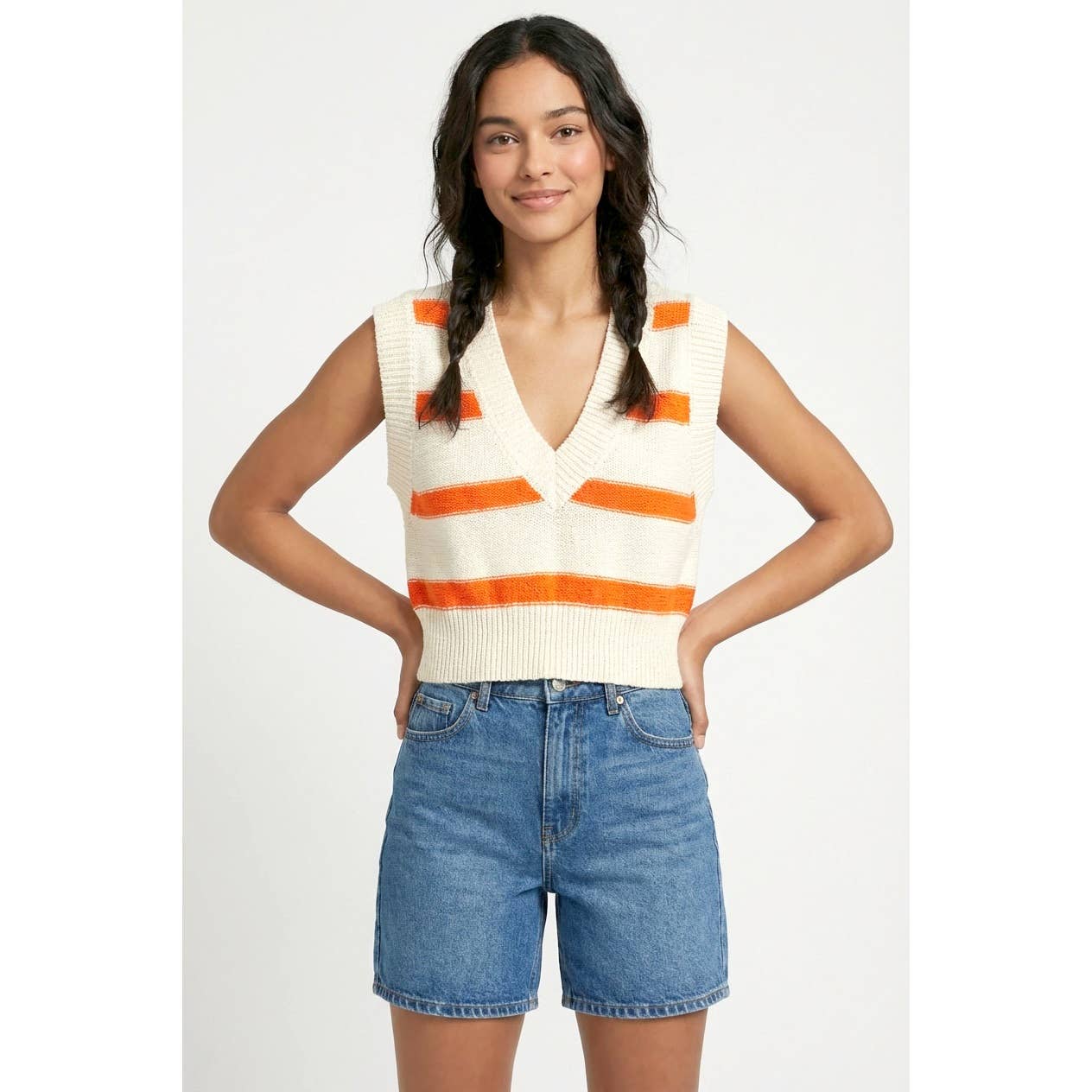 Striped V-Neck Sweater Vest: TOMATO/CREAM