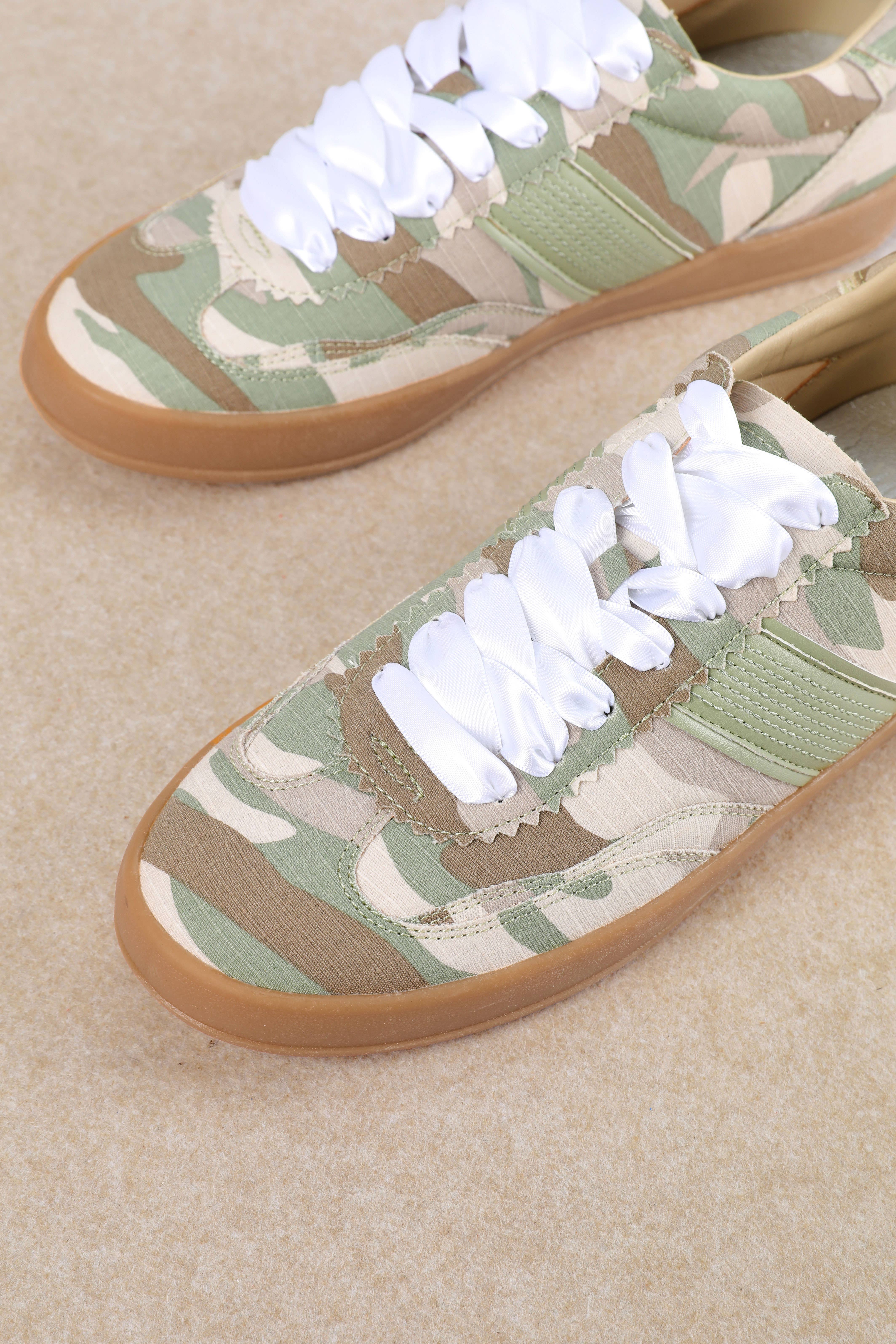 DIXIE: Camo Green Sneaker