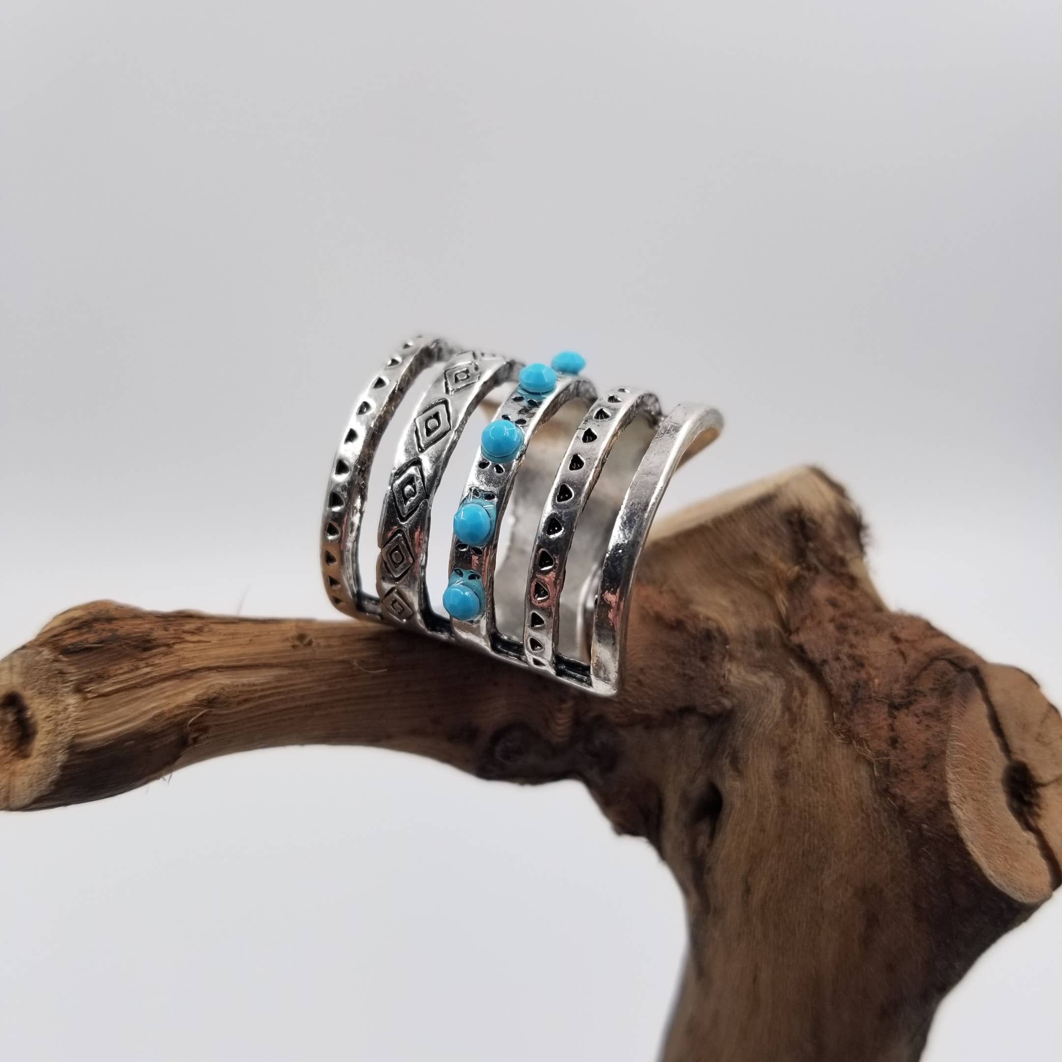 Vintage Carved Geometric Ring: 10