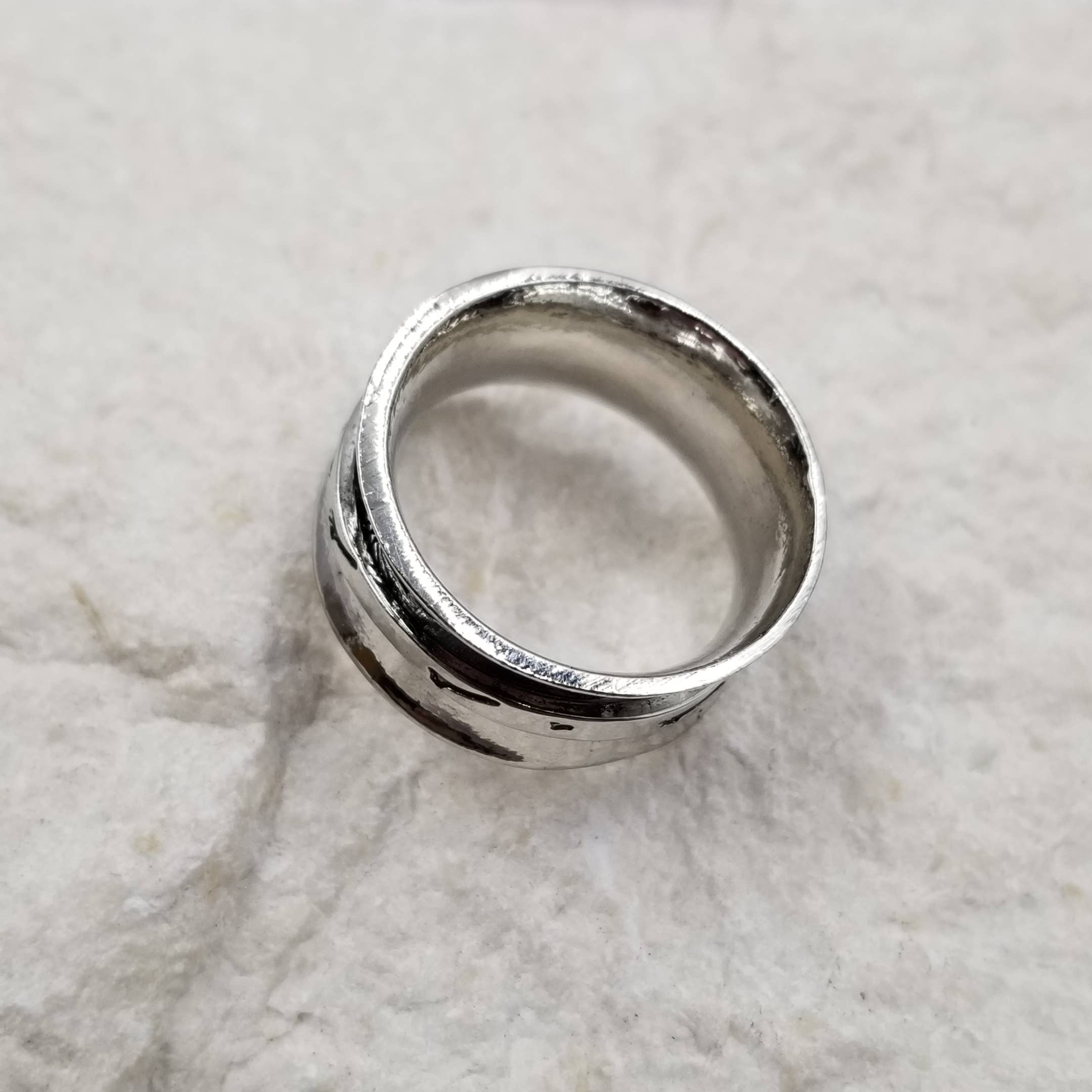 Carved Dandelion Rotatable Stress Relief Ring: 7