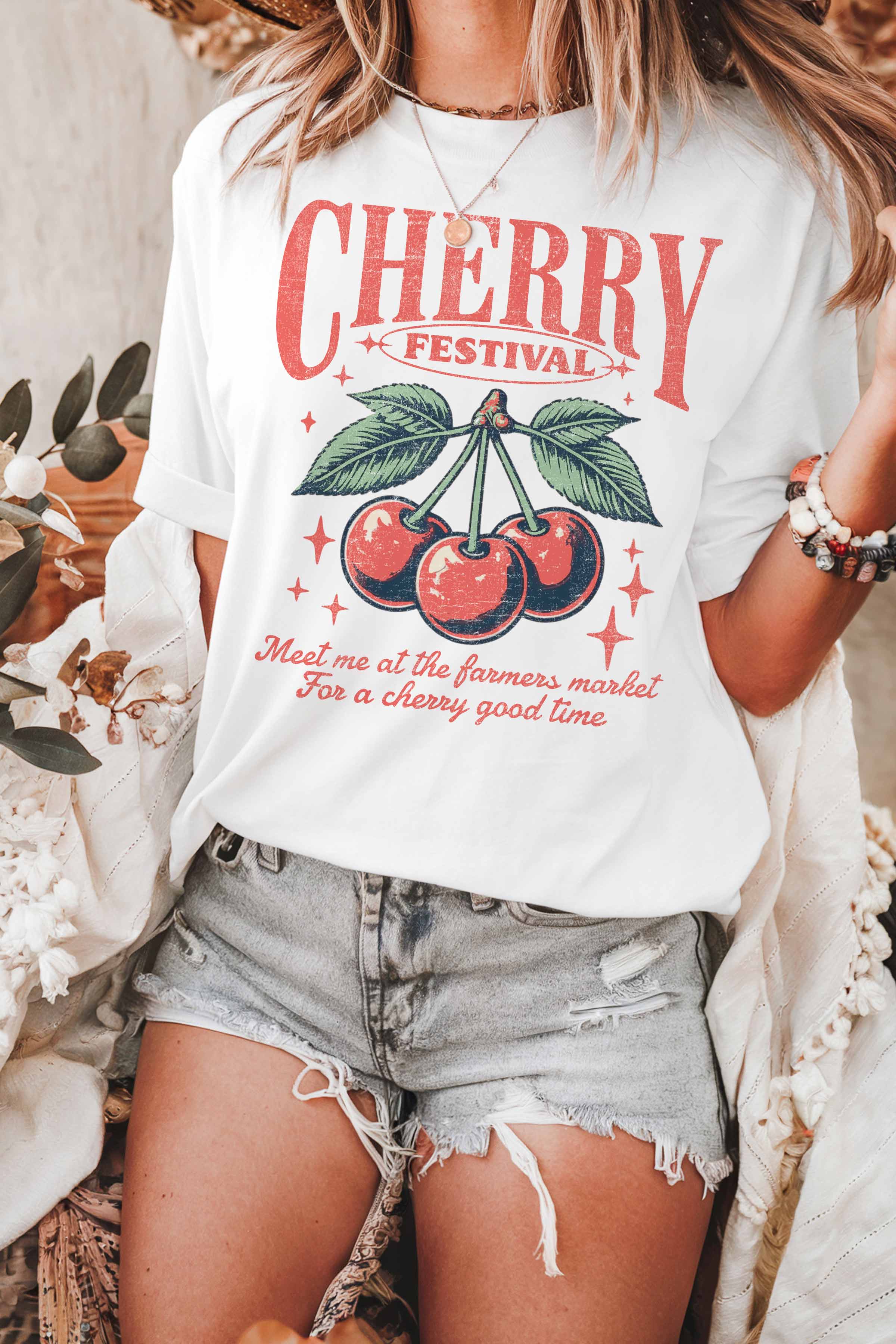 CHERRY FESTIVAL OVERSIZED TEE: IVORY, M/L