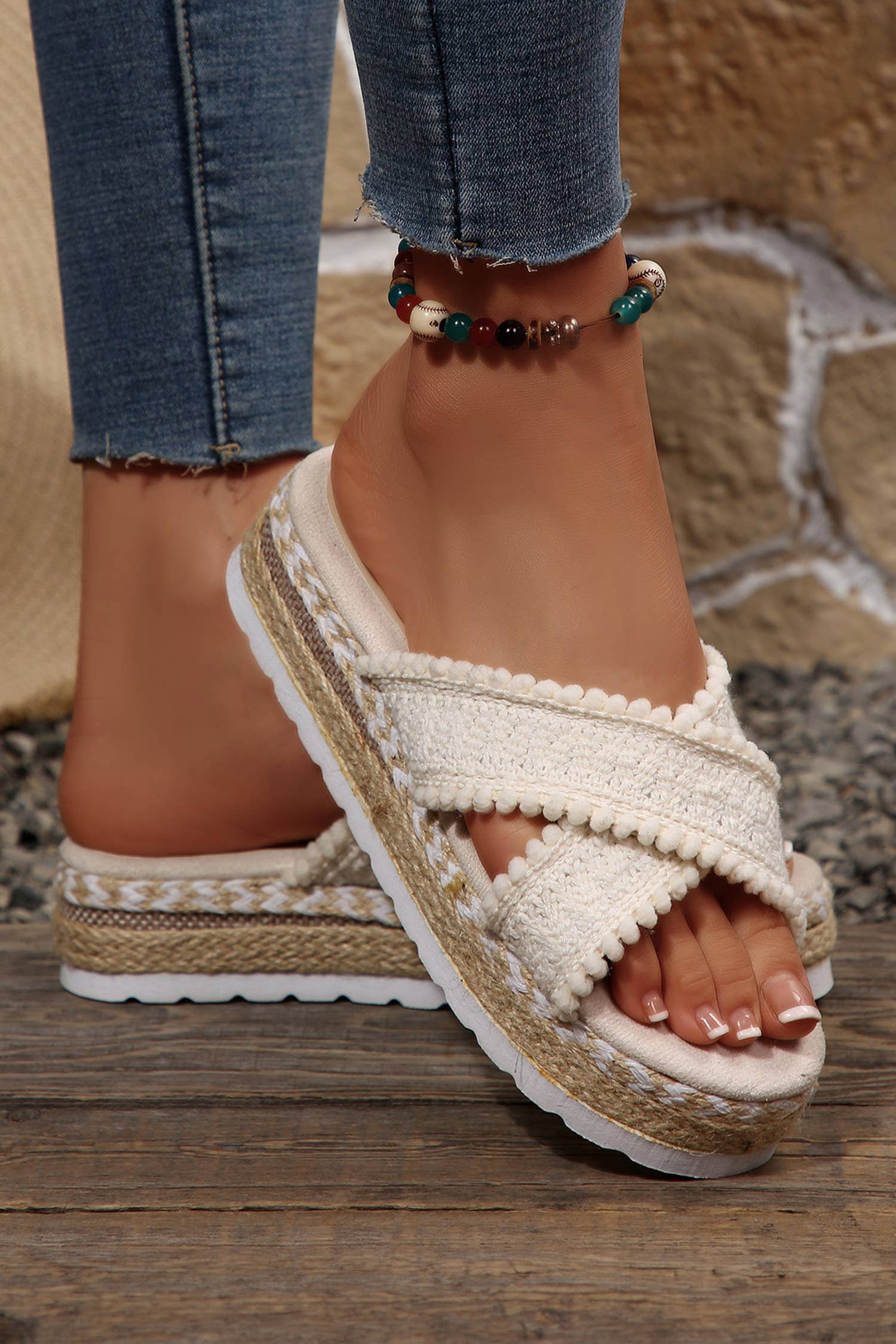 Pompom Knit Platform Slide Slippers: White, 10(42)