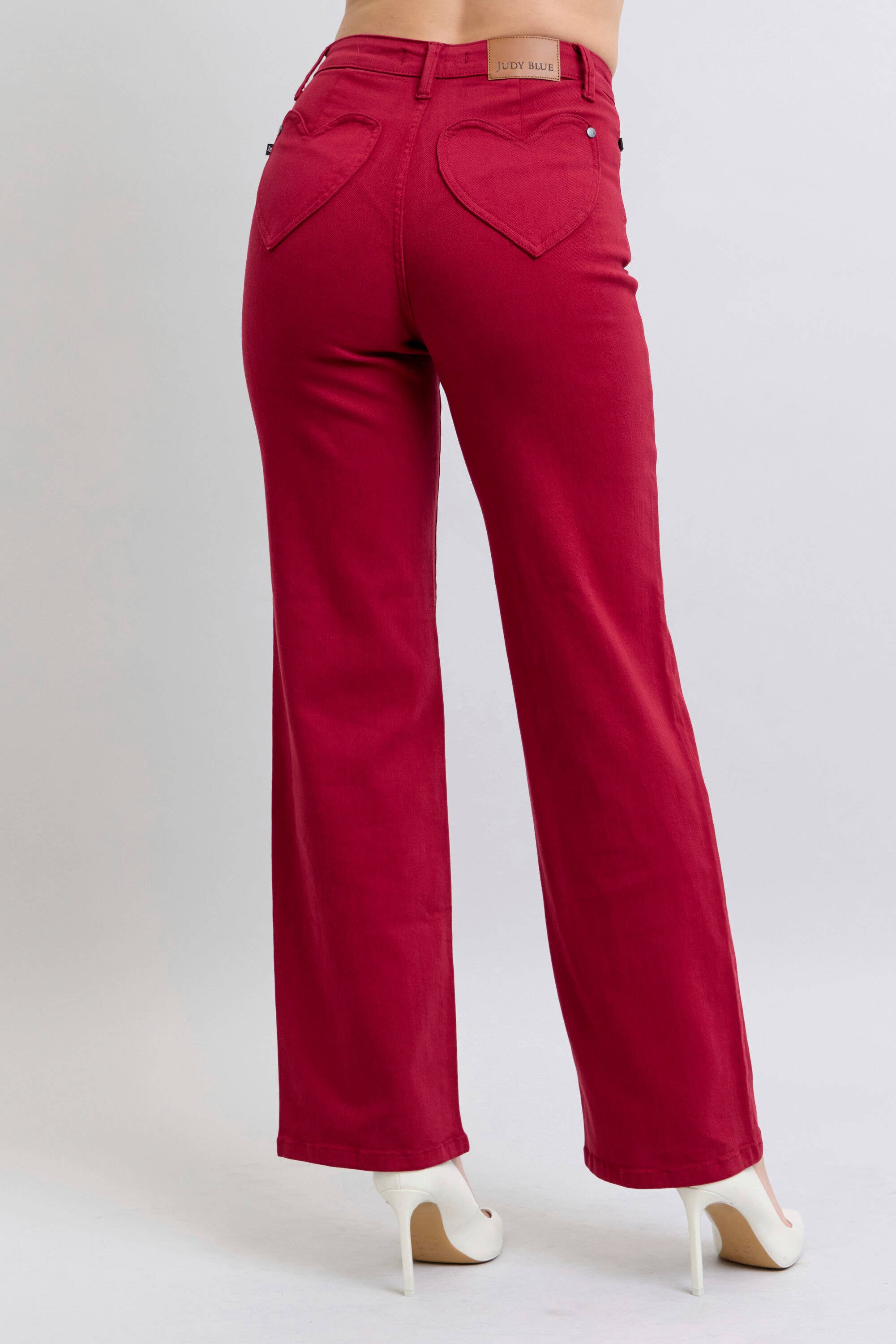 Heart Shaped Back Pockets High Waisted 90's Straight: Scarlet, 15(32)