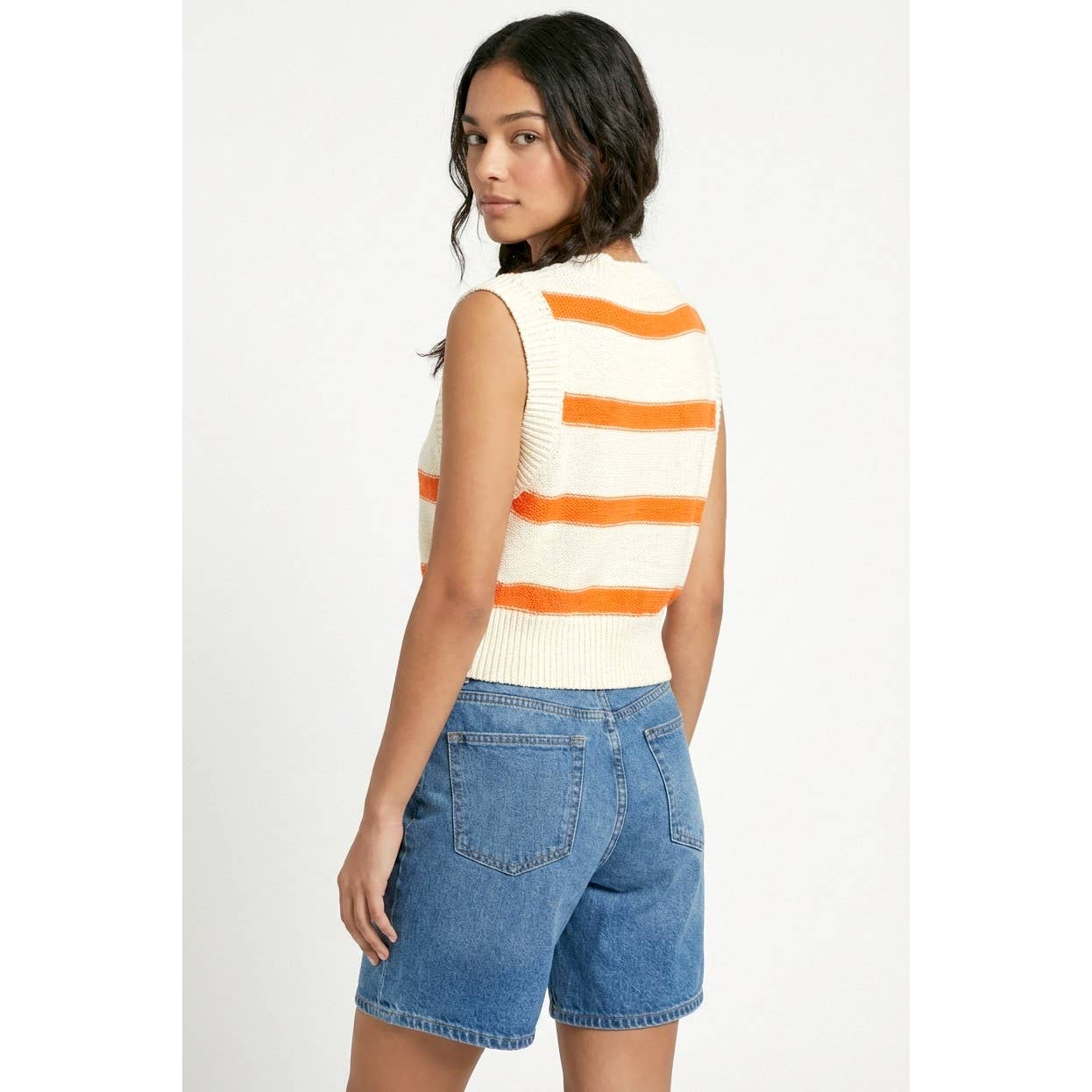 Striped V-Neck Sweater Vest: TOMATO/CREAM