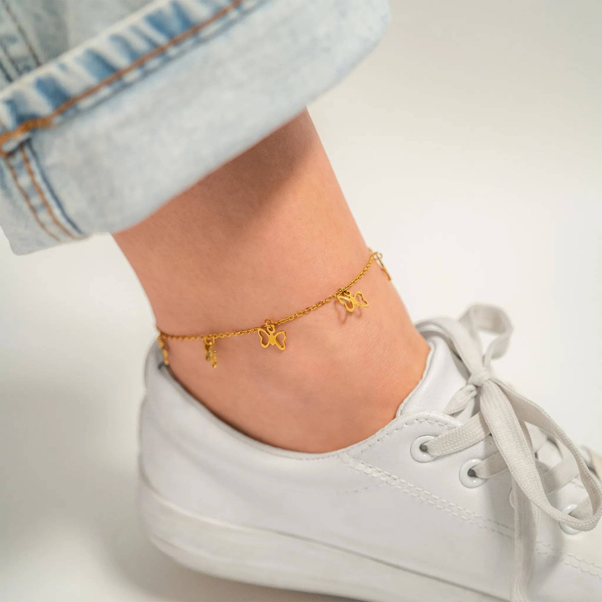Butterfly Charm Anklet: Gold