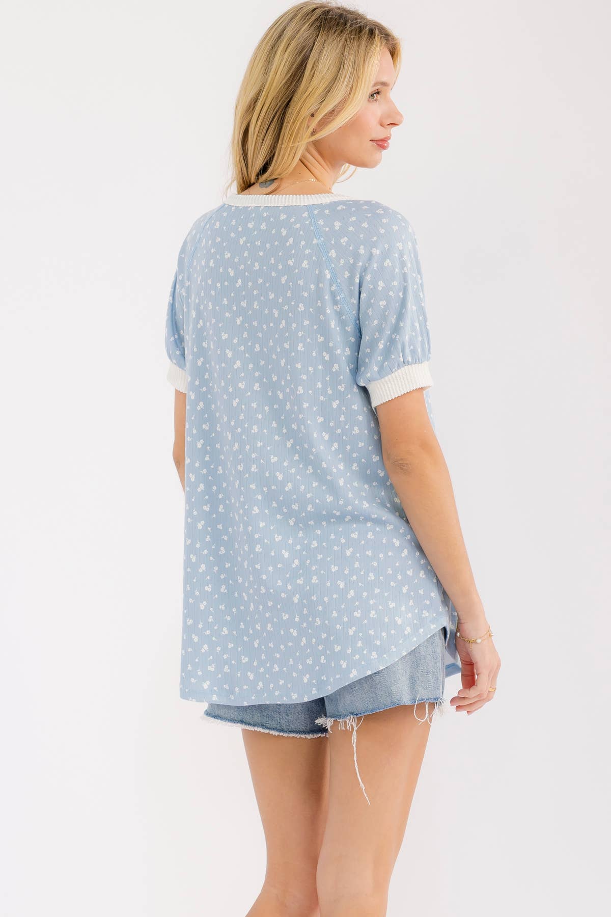 PLUS SIZE Floral Contrast Trim Henley Top: Blue, 1X