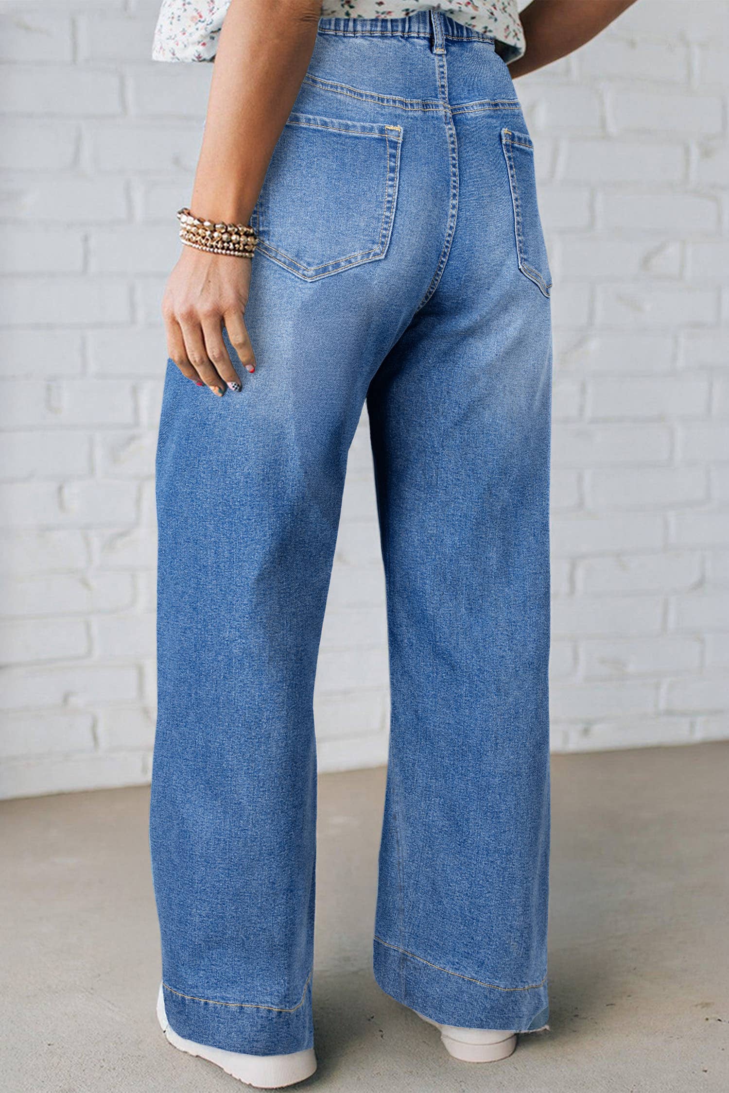 Acid Wash Contrast Lace-up Plus Size Jeans: Black, 1X