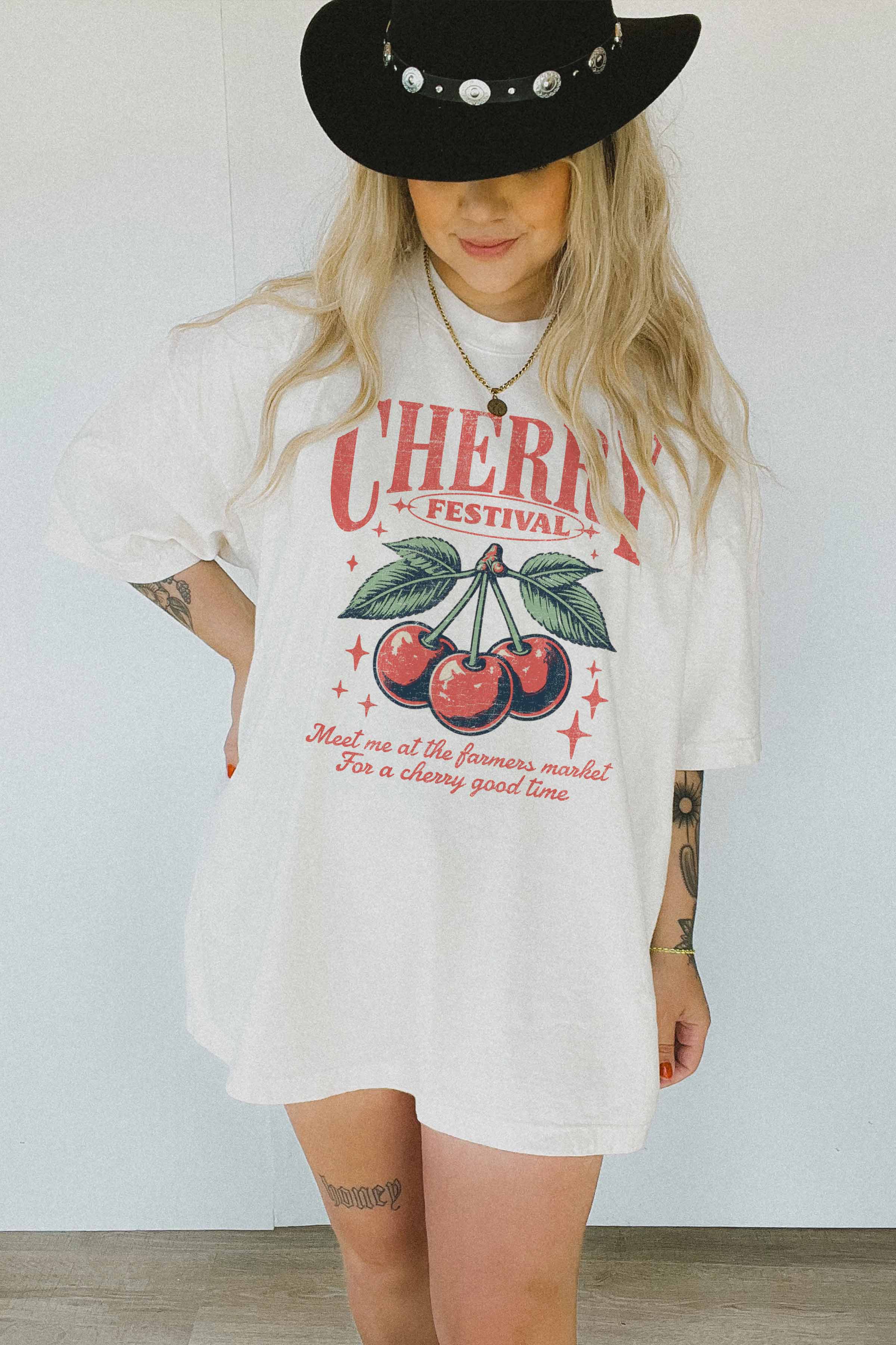 CHERRY FESTIVAL OVERSIZED TEE: IVORY, M/L
