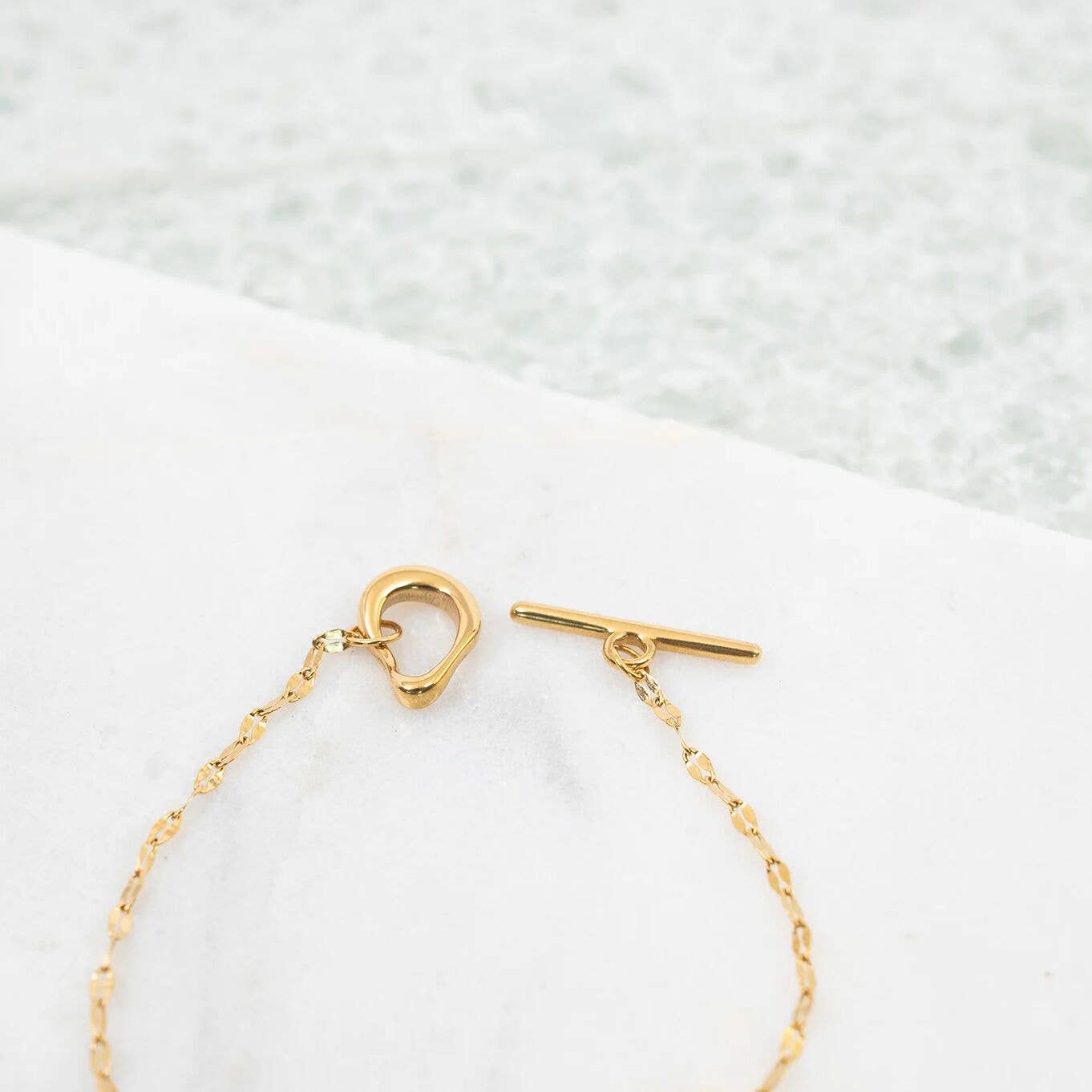 Abstract Carabiner Bracelet: Gold