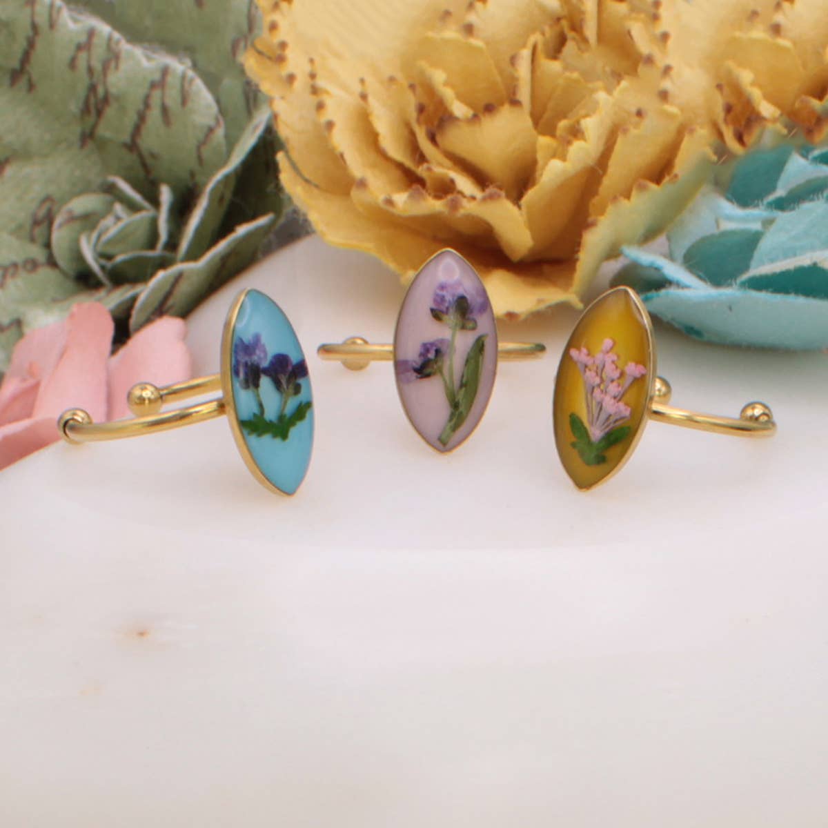 Marquis Adjustable Gold Dried Flower Ring